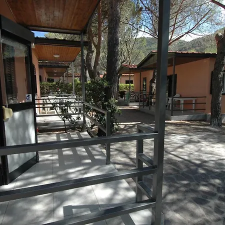 Campsite Sole E Mare Nisporto